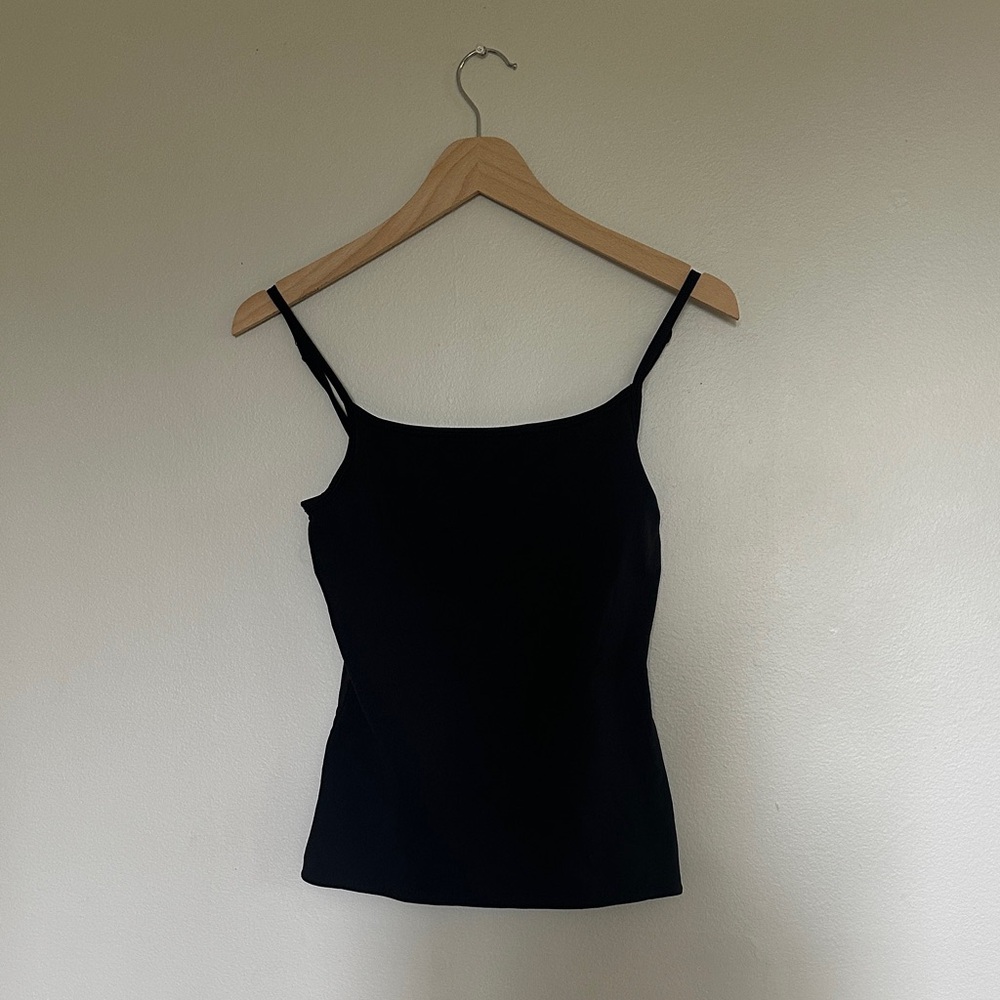 Aritzia contour tank